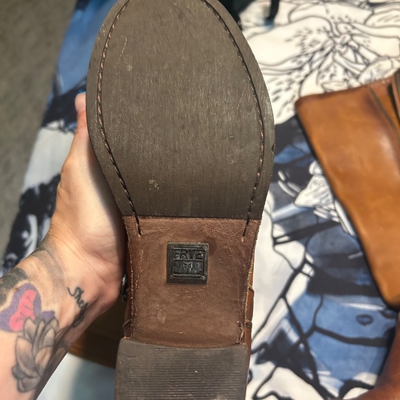 Fry boots - Picture 3 of 5